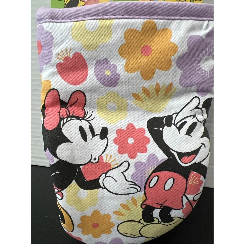 2 Pack Disney Mickey Mouse Minnie Mouse Easter‎ Spring Mini Oven Mitts NEW